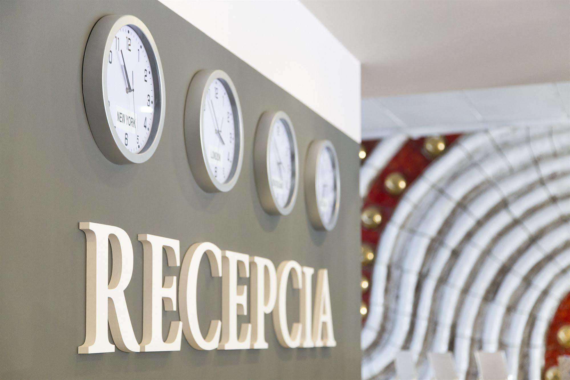 Garni Hotel Junior Bratislava Ngoại thất bức ảnh