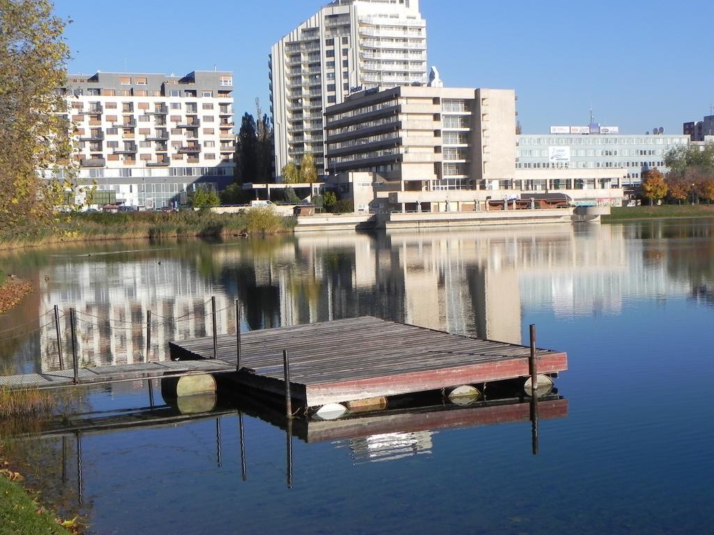 Garni Hotel Junior Bratislava Ngoại thất bức ảnh