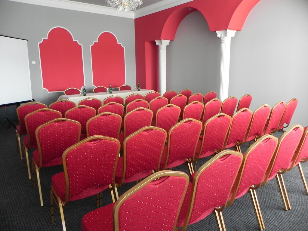 Garni Hotel Junior Bratislava Ngoại thất bức ảnh