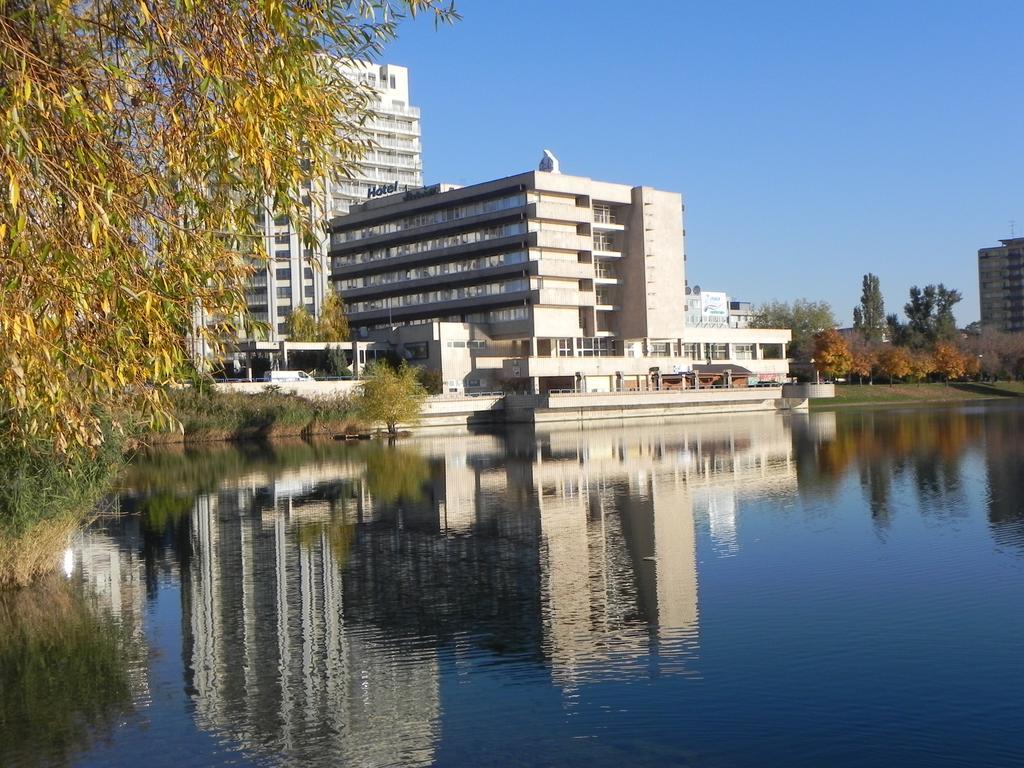 Garni Hotel Junior Bratislava Ngoại thất bức ảnh